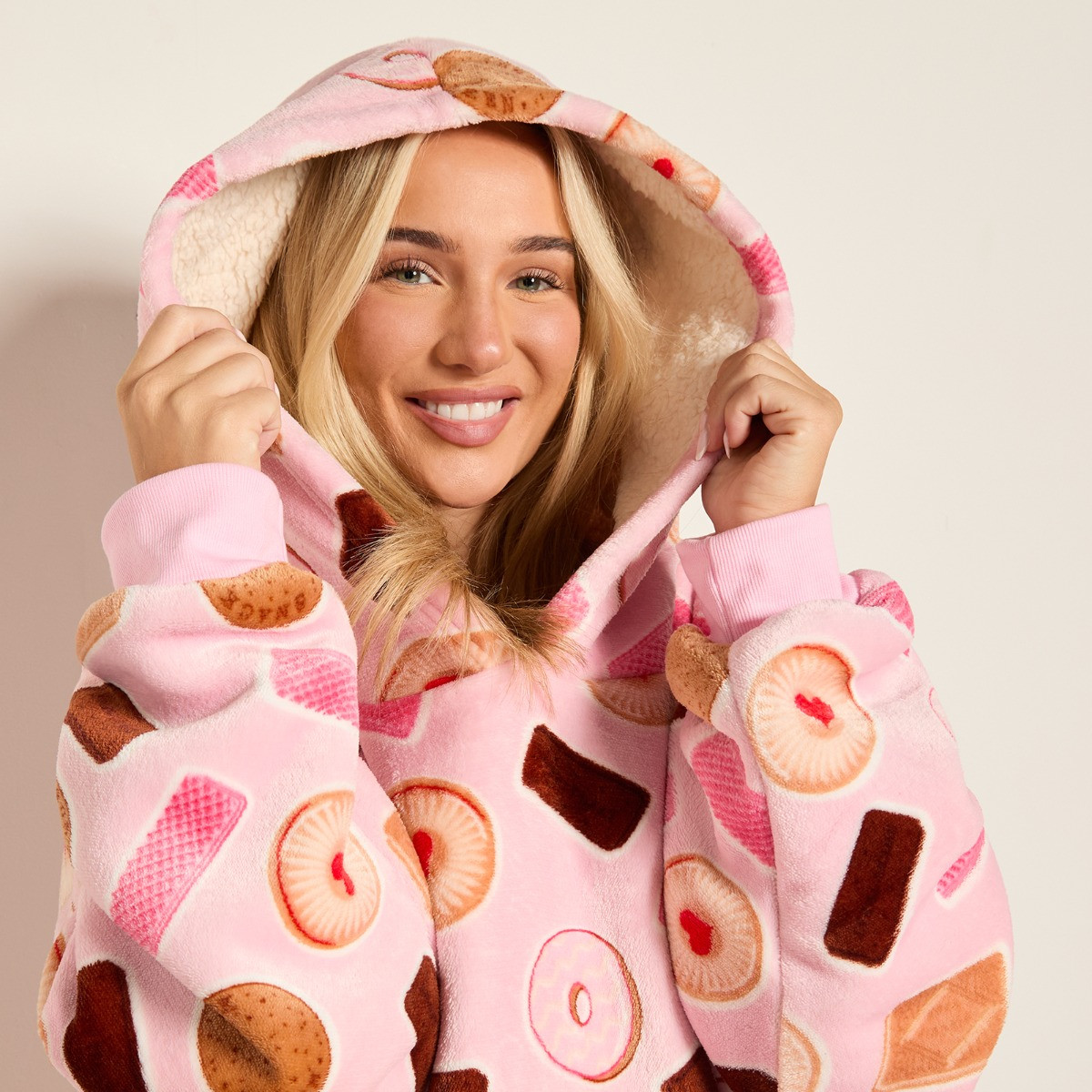 OHS Biscuit Print Hoodie Blanket - Pink>