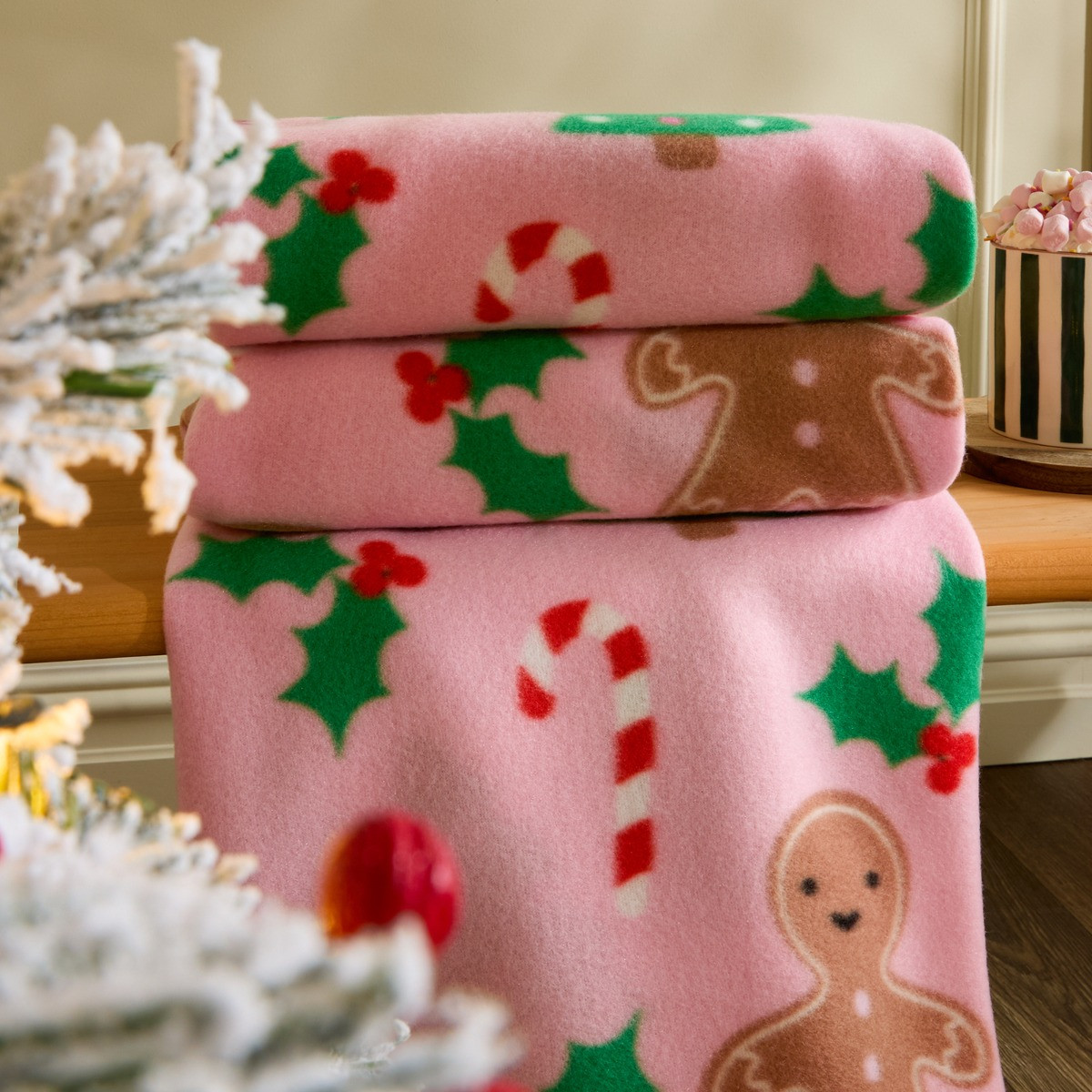OHS Gingerbread Man Fleece Throw - Pink >