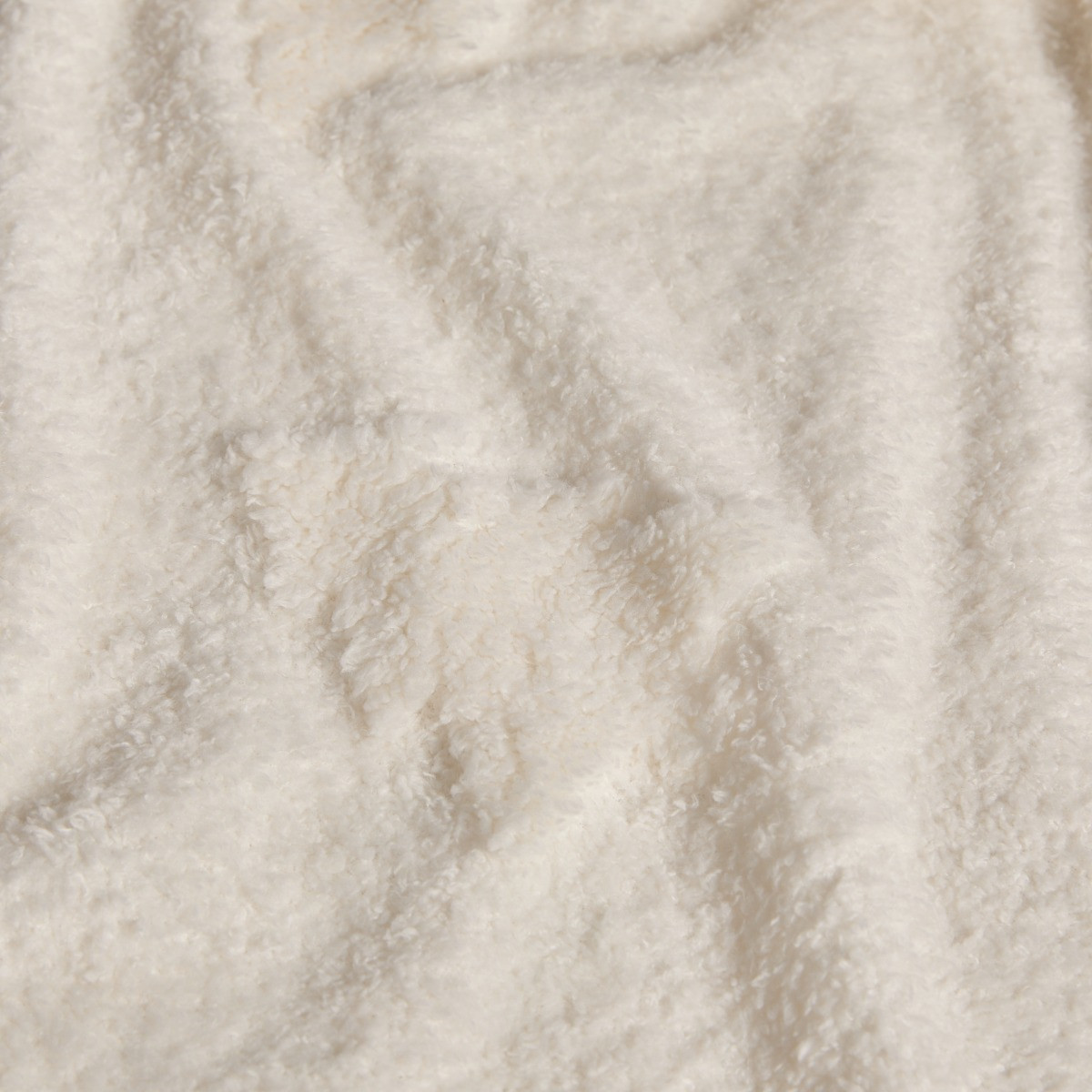 OHS Tufted Winter Tree Teddy Fleece Throw, White - 130 x 160 cm>
