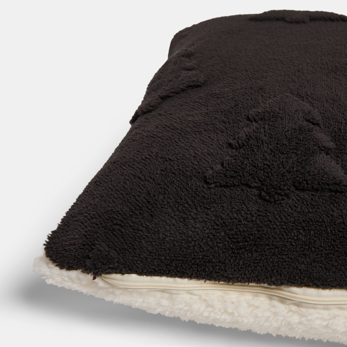 OHS Tufted Winter Tree Cushion Covers - Black>