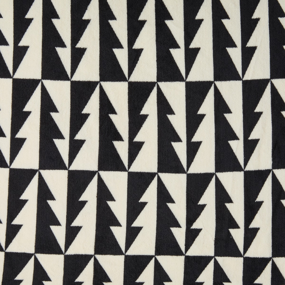 OHS Contrast Christmas Tree Print Sherpa Fleece Throw - Monochrome>