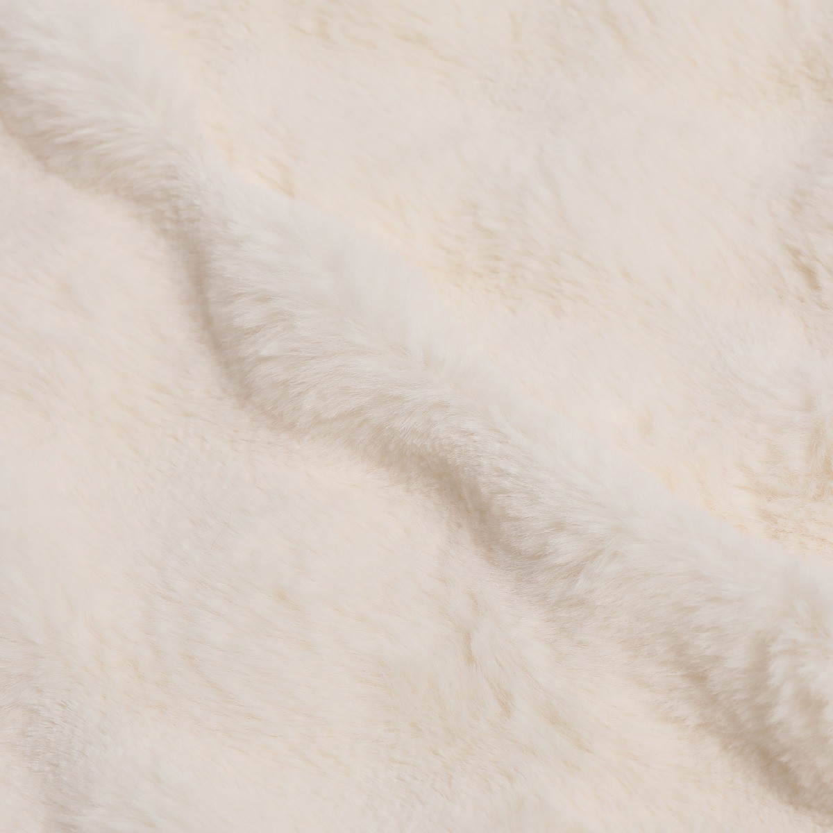 OHS Bubble Faux Fur Throw - Cream>