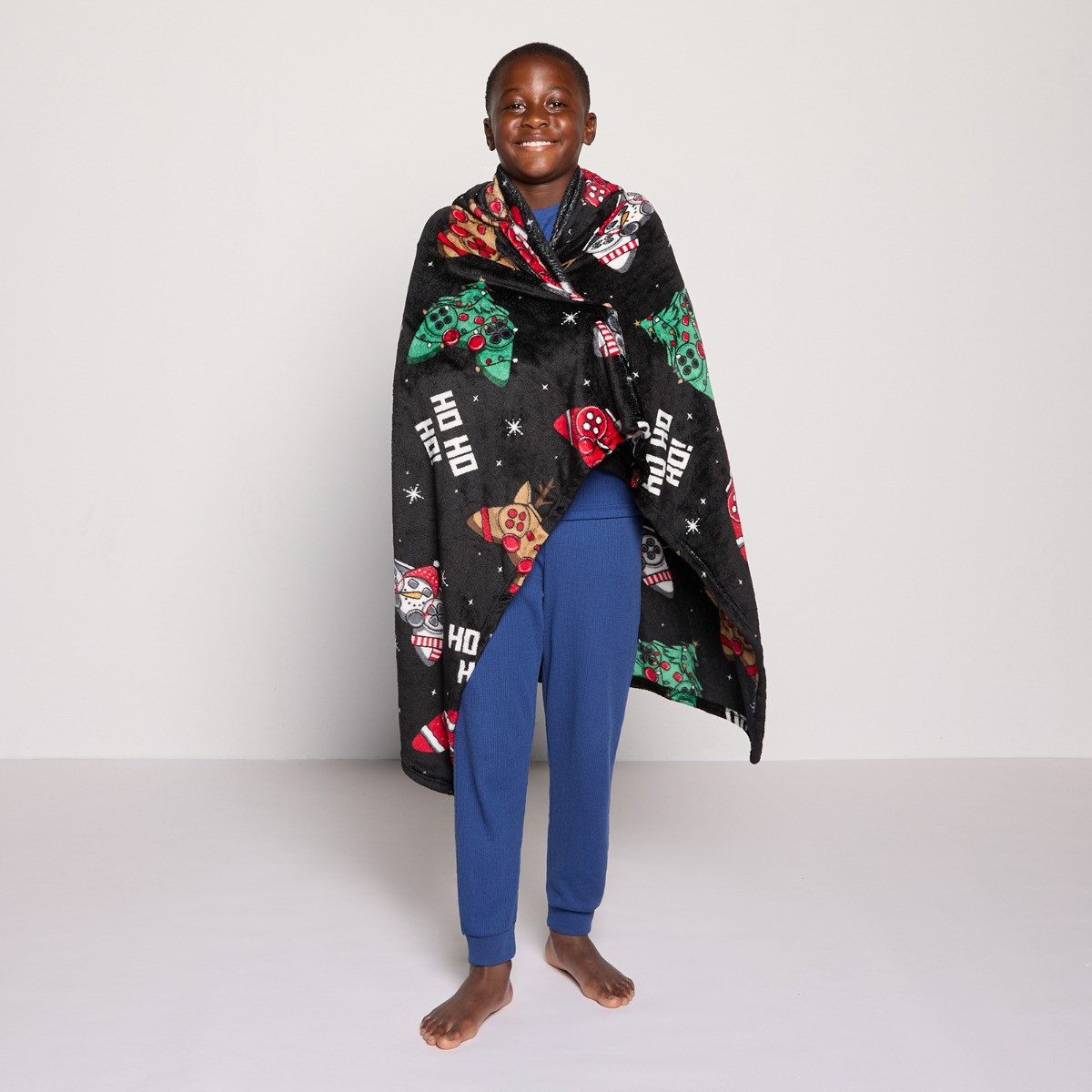 OHS Kids Christmas Gaming Print Hooded Blanket - Black>
