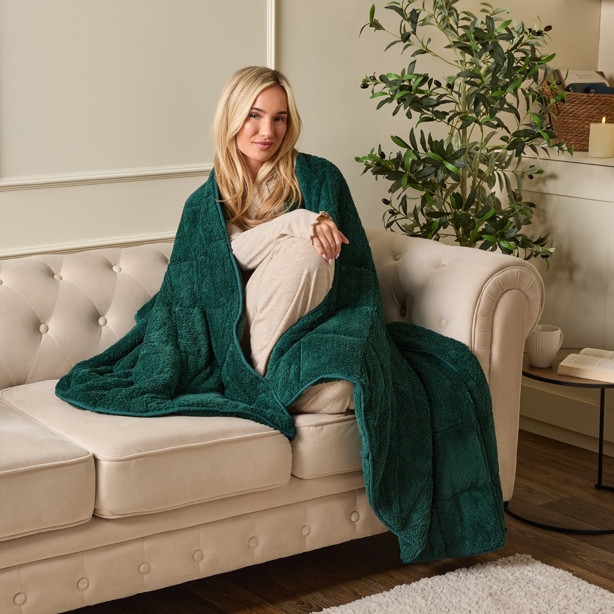 OHS Teddy Fleece Quilted Weighted Blanket - Green>