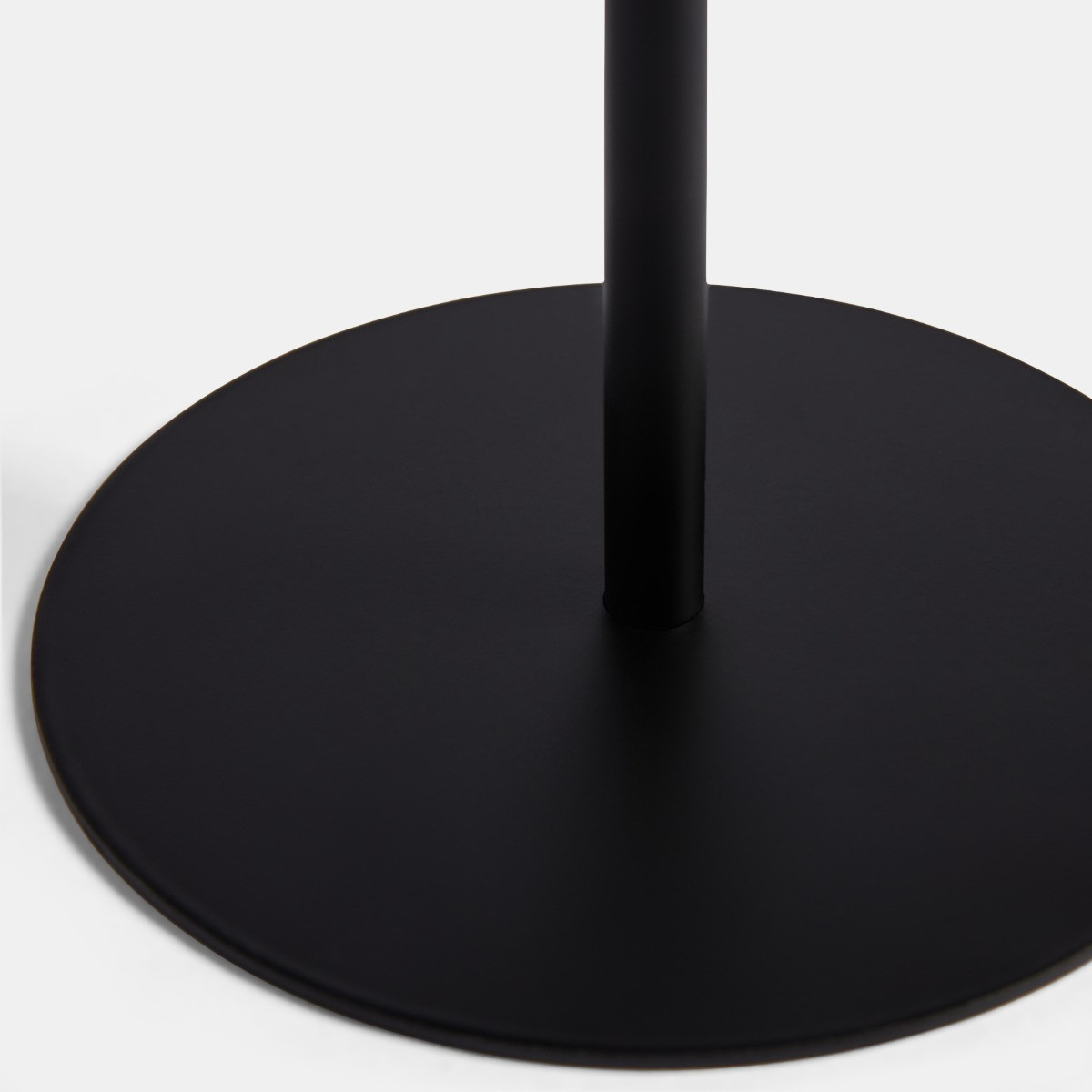 OHS Solar Metal Table Lamp - Black>