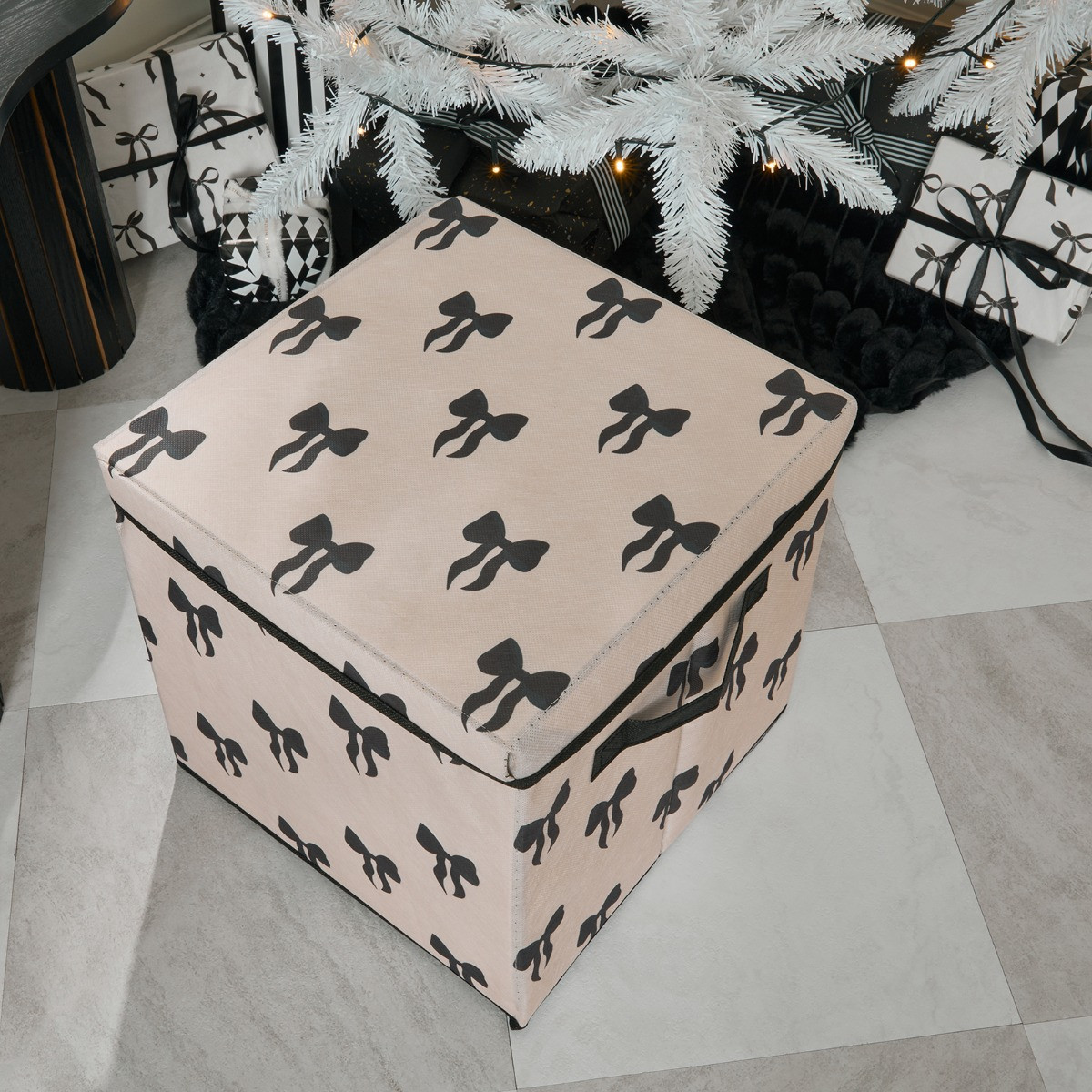 OHS Bow Print Christmas Bauble Storage Box - Monochrome>