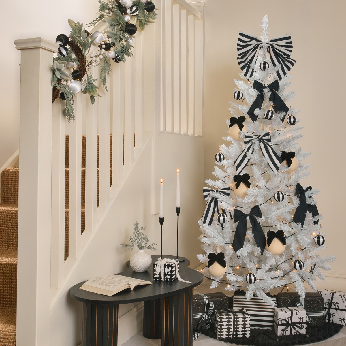 OHS Artificial Christmas Tree, White - 6ft>