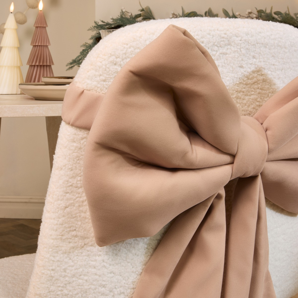 OHS 4 Pack Velvet Chair Bows - Natural>