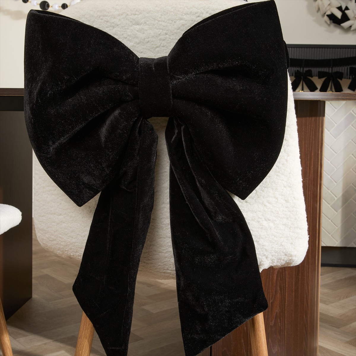 OHS 4 Pack Velvet Chair Bows - Black>