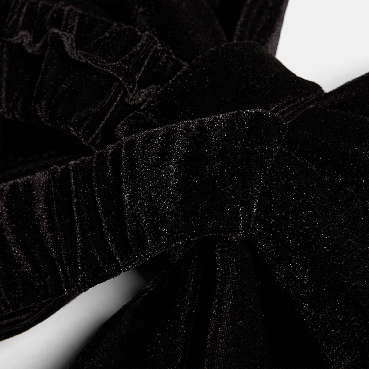 OHS 4 Pack Velvet Chair Bows - Black>