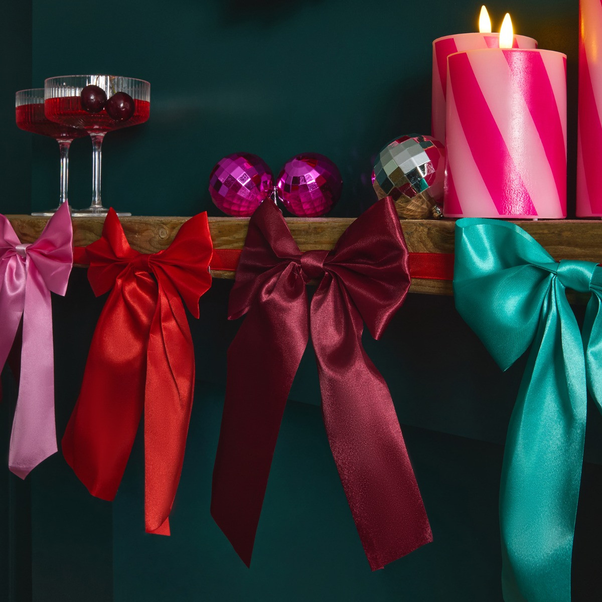OHS Satin Bow Garland, Multi - 1.8m>