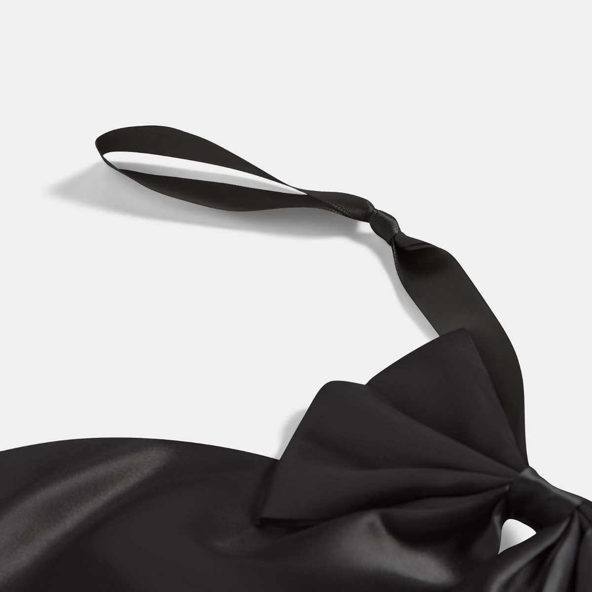 OHS Satin Bow Garland, Monochrome - 1.8m>
