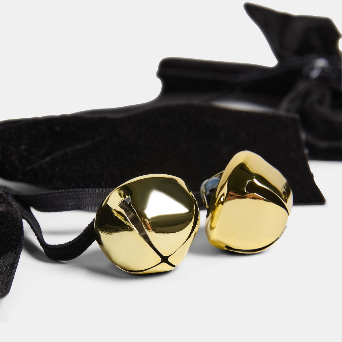 OHS Velvet Bow Bells Garland, Black - 1.1m>