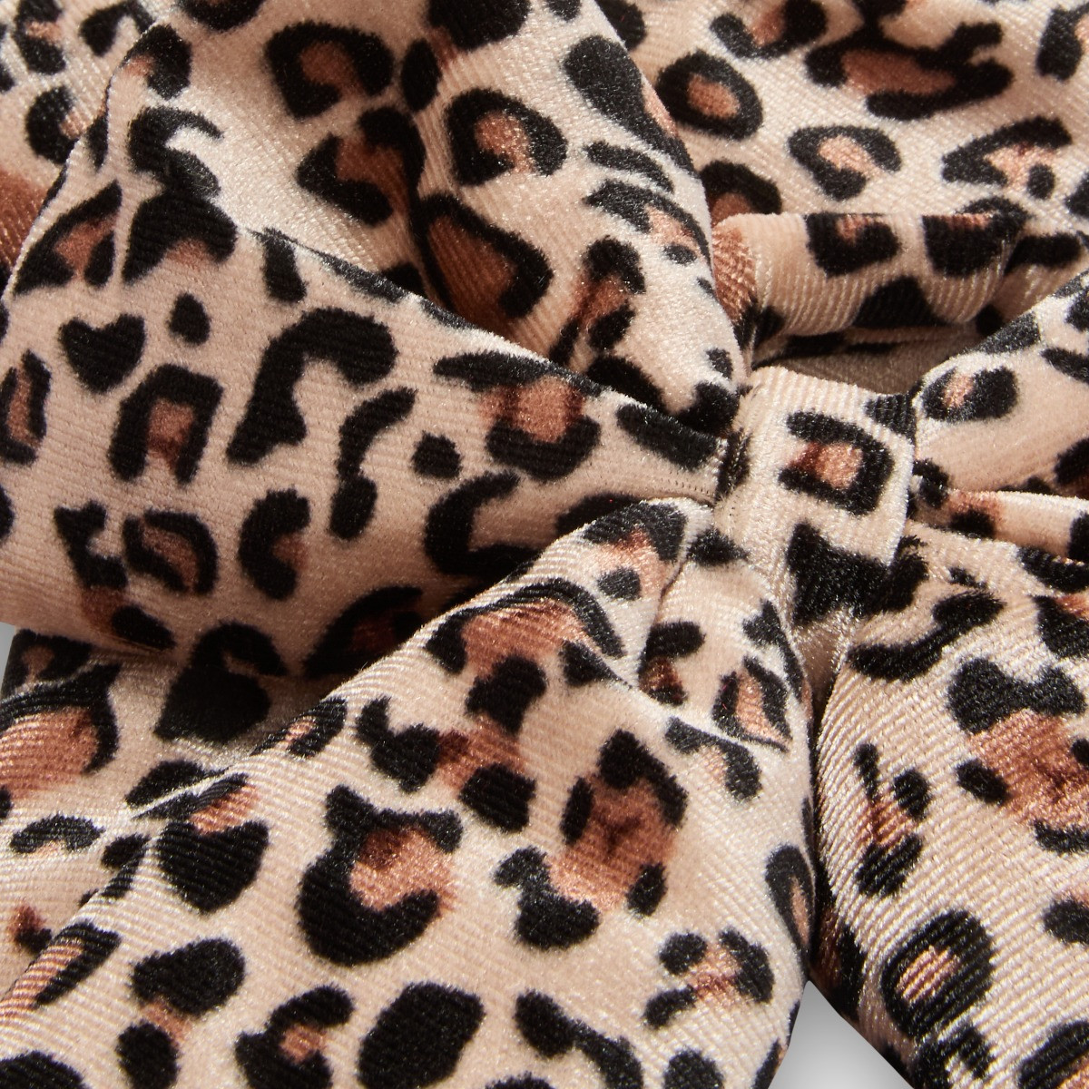 OHS 4 Pack Leopard Print Hanging Bows - Natural>