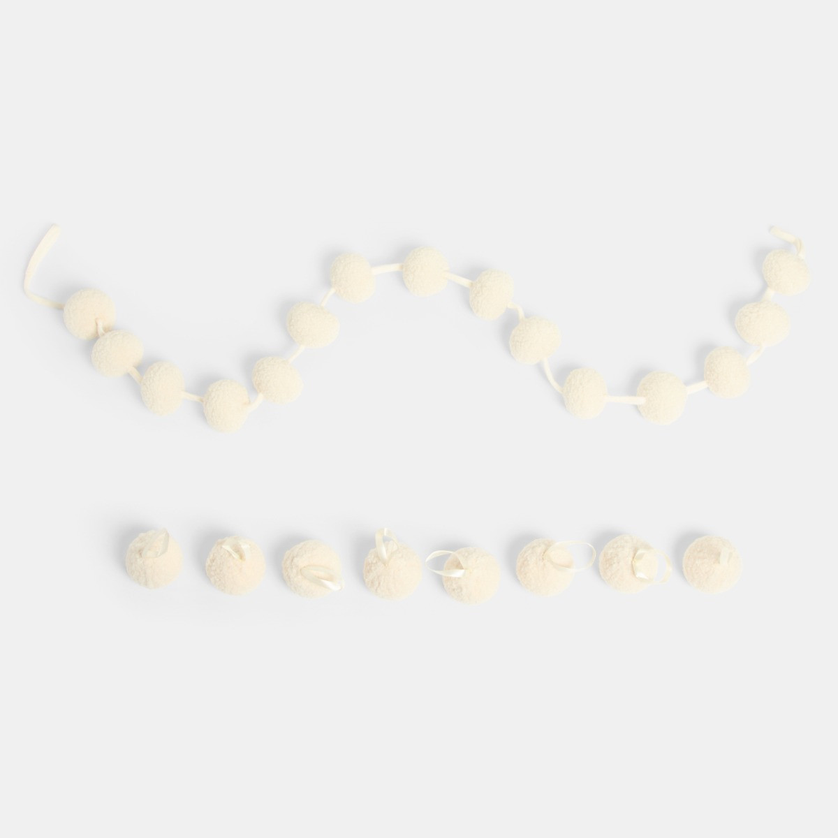 OHS Pom Pom Garland & 8 Pack Pom Pom Decorations Set - Cream>
