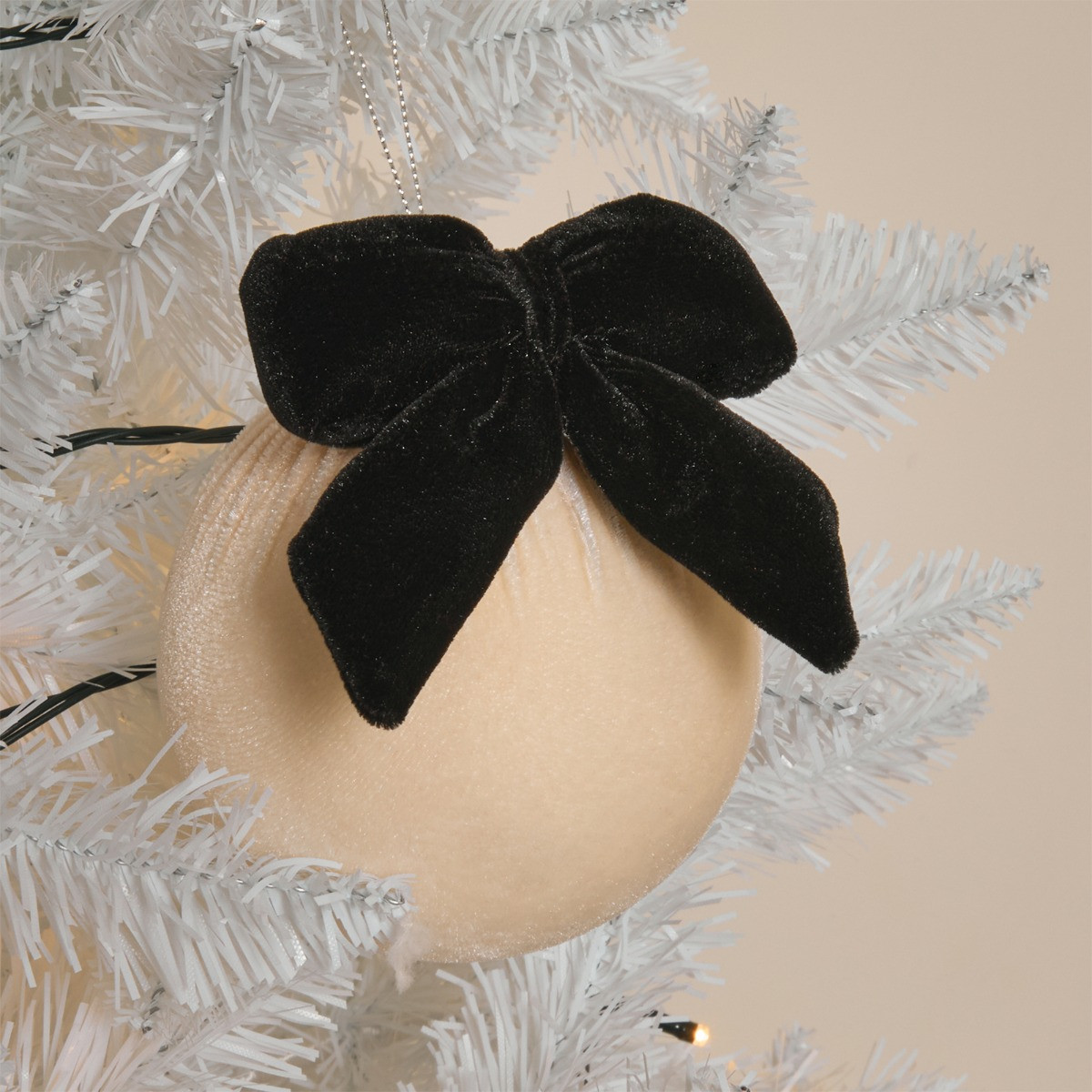 OHS 4 Pack Bauble with Bow - Cream/Black>