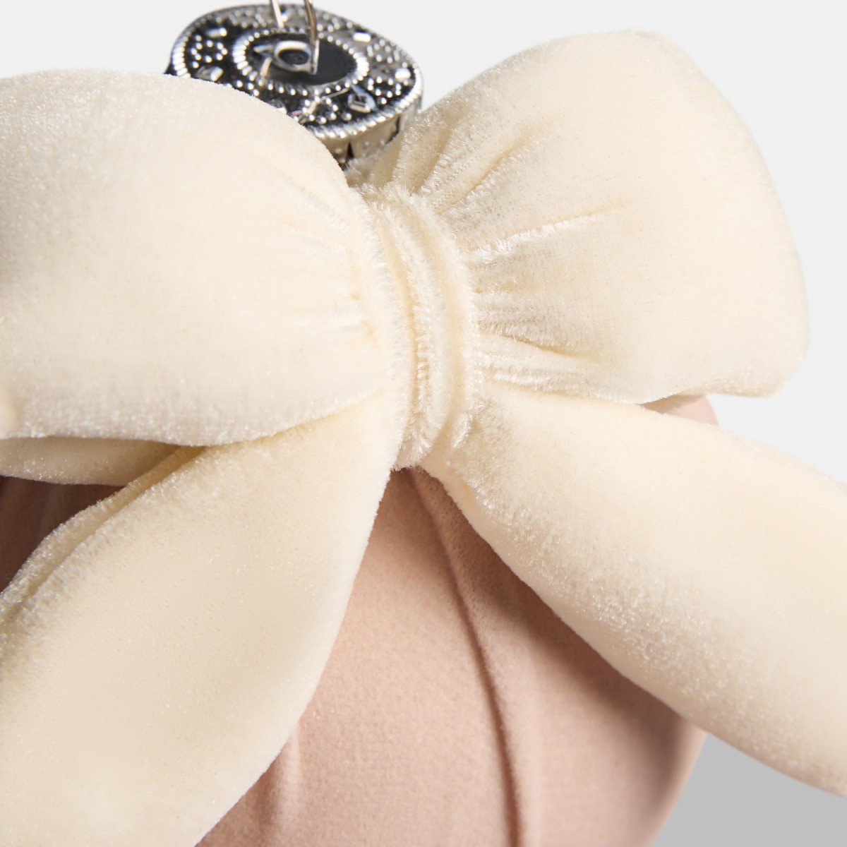OHS 4 Pack Bauble with Bow - Cream/Natural>