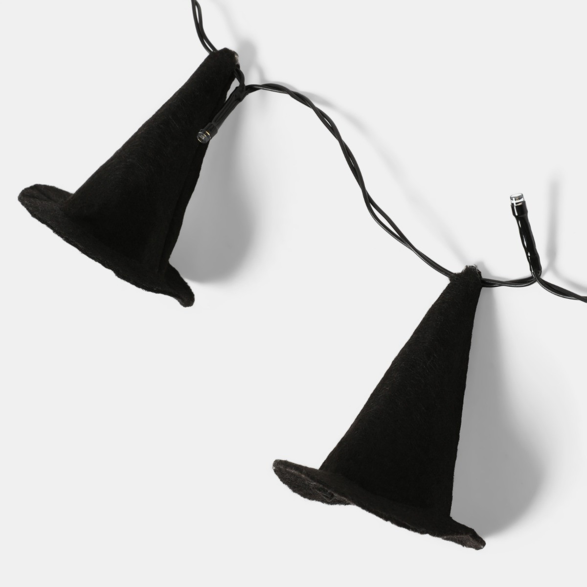 OHS 10 Pack Witch's Hat String Lights - Black>