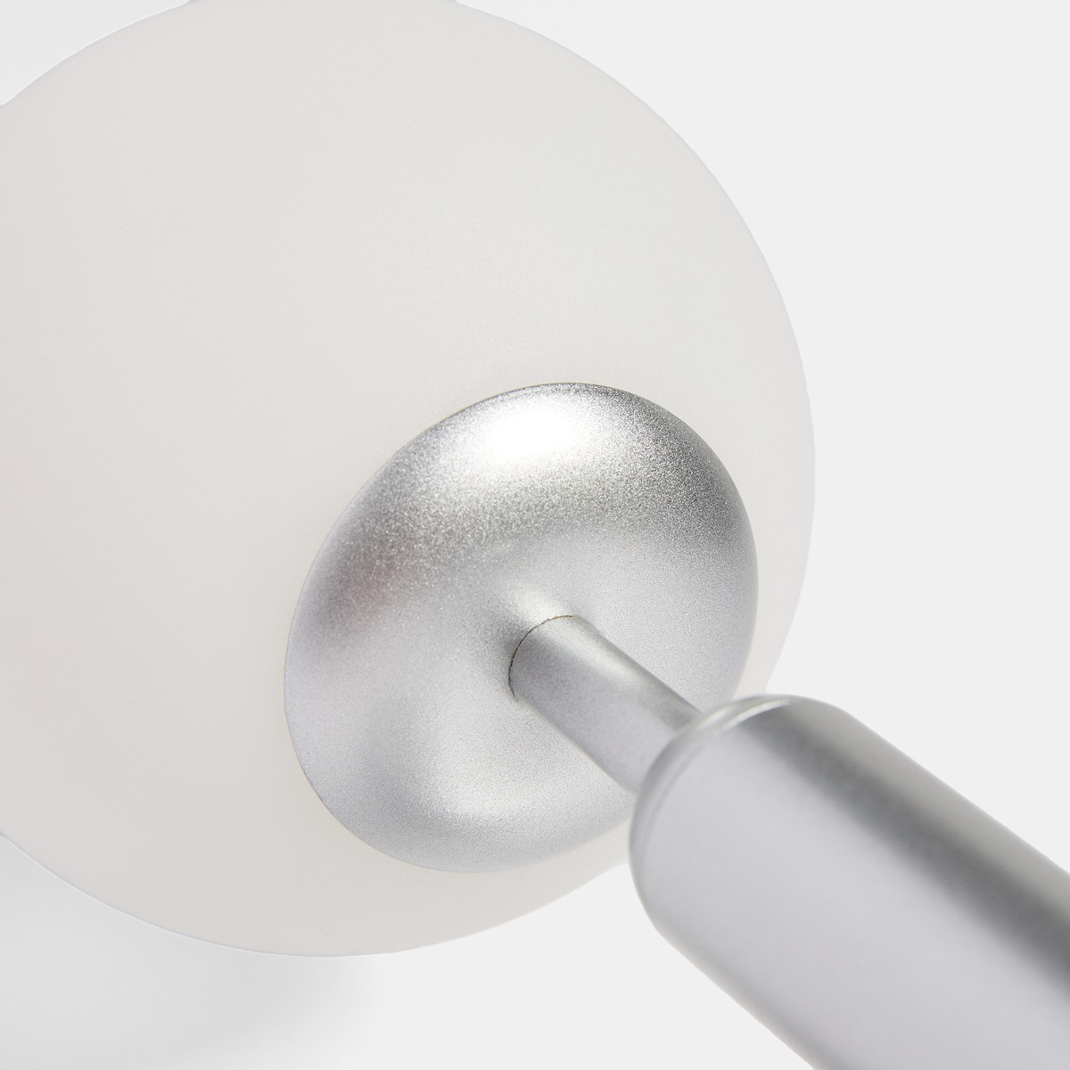 OHS Rechargeable Globe Wall Light - Silver>
