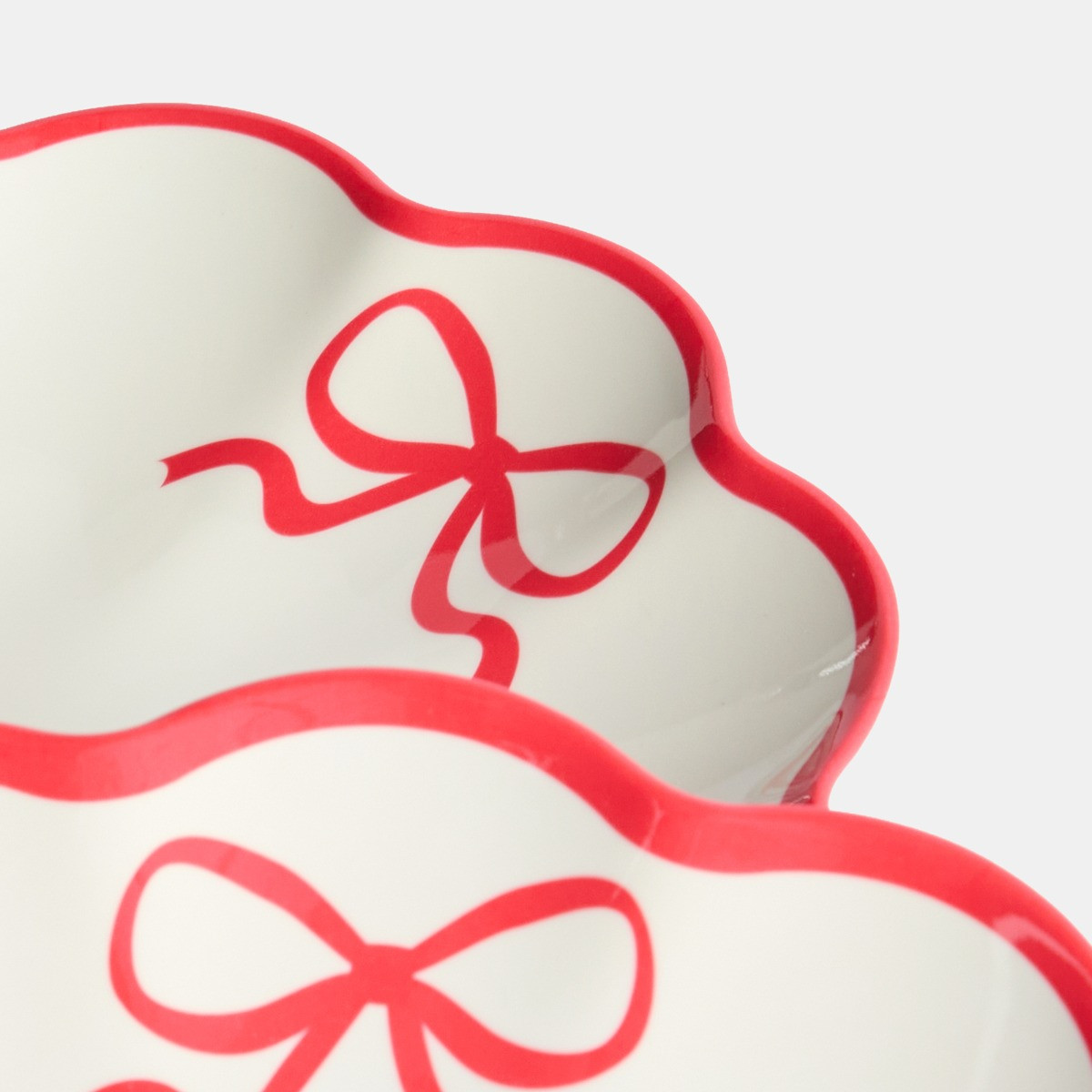 OHS 2 Pack Bow Scalloped Plate - Red/White>