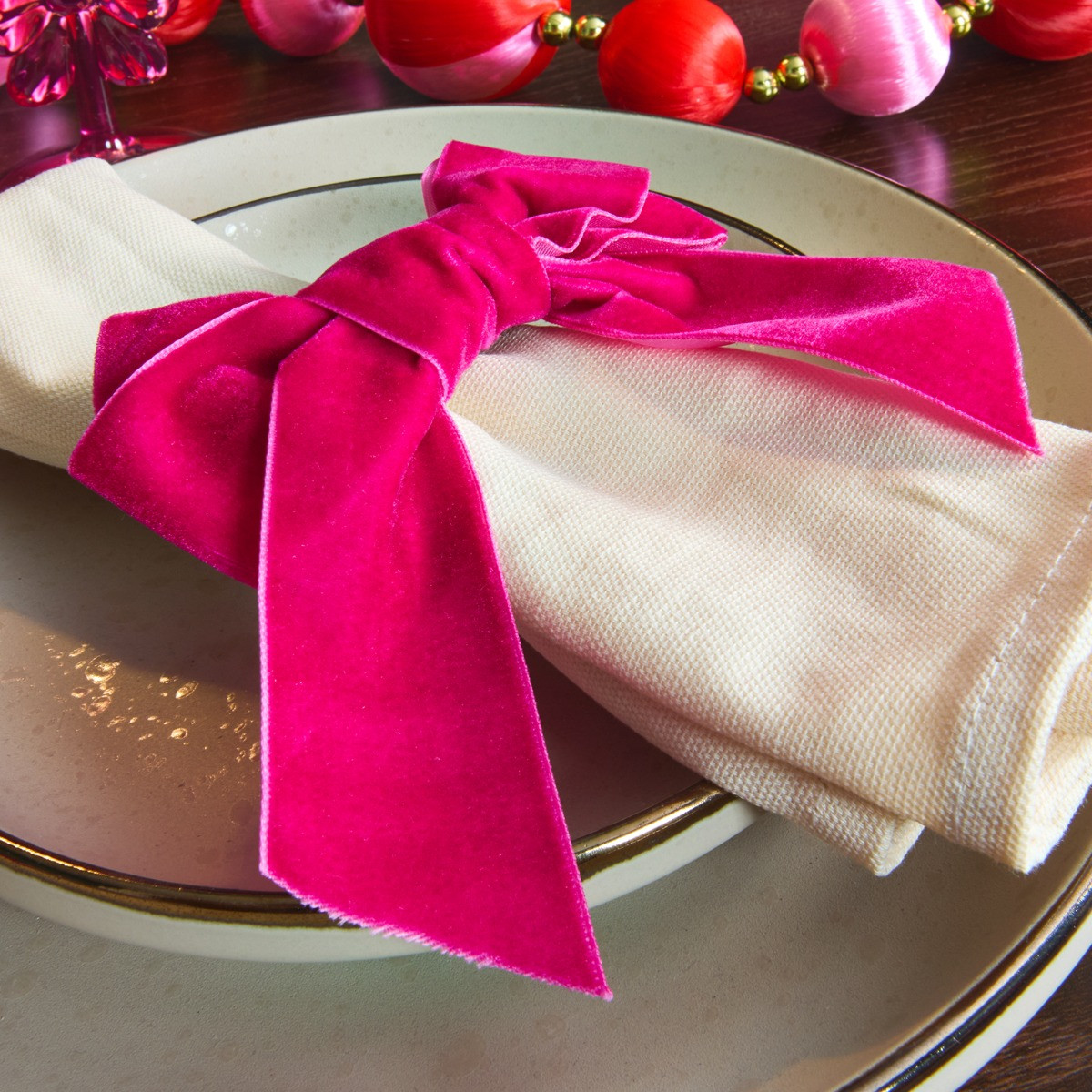 OHS 4 Pack Bow Napkin Rings - Hot Pink>