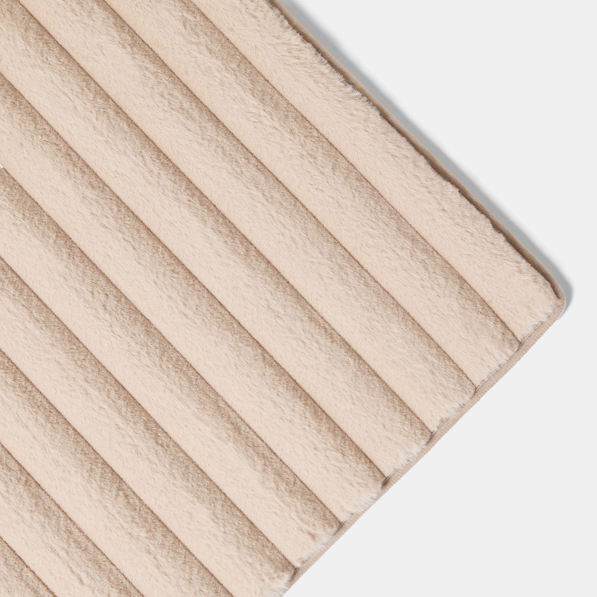 OHS Faux Fur Ribbed Rug - Mink>
