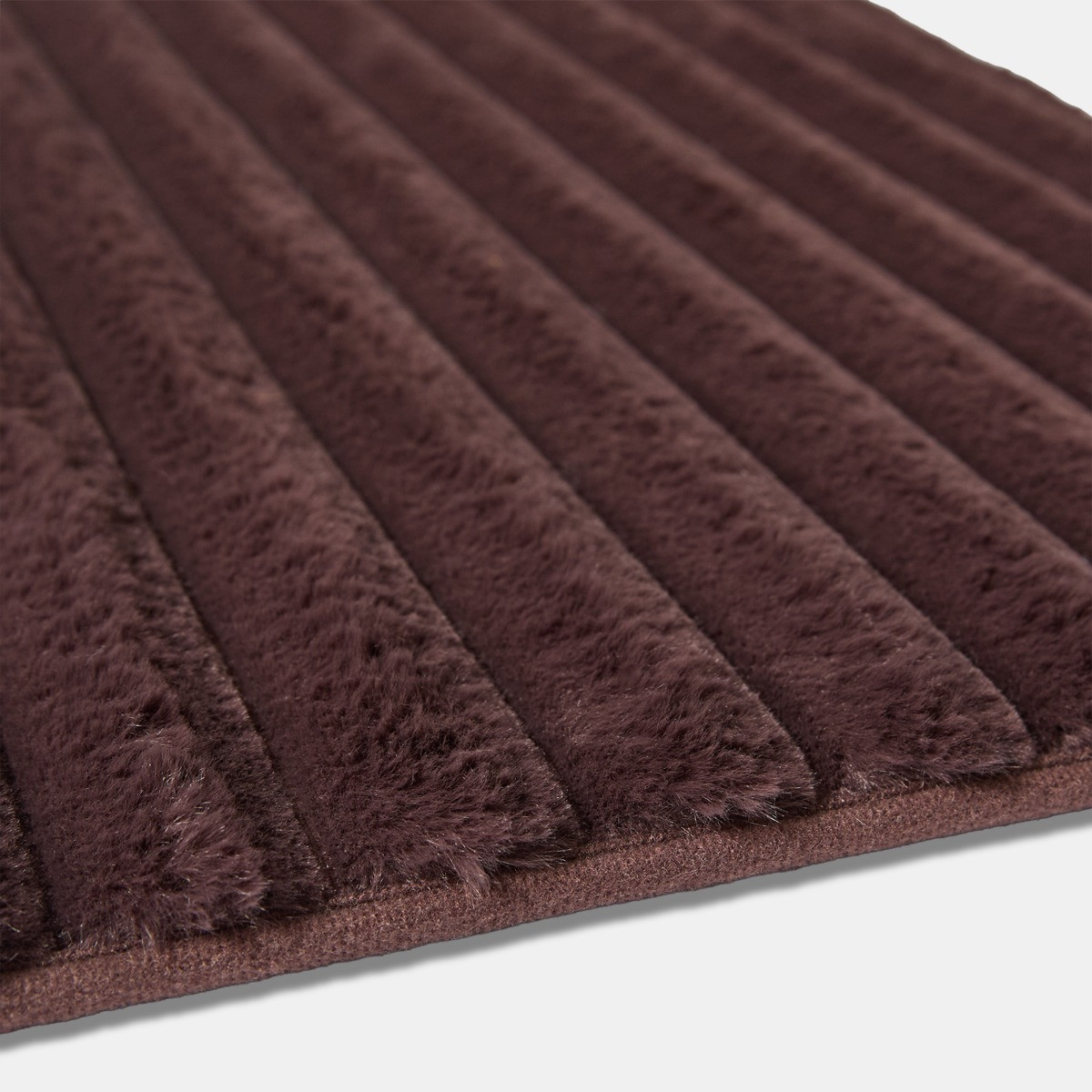 OHS Faux Fur Ribbed Rug - Brown>