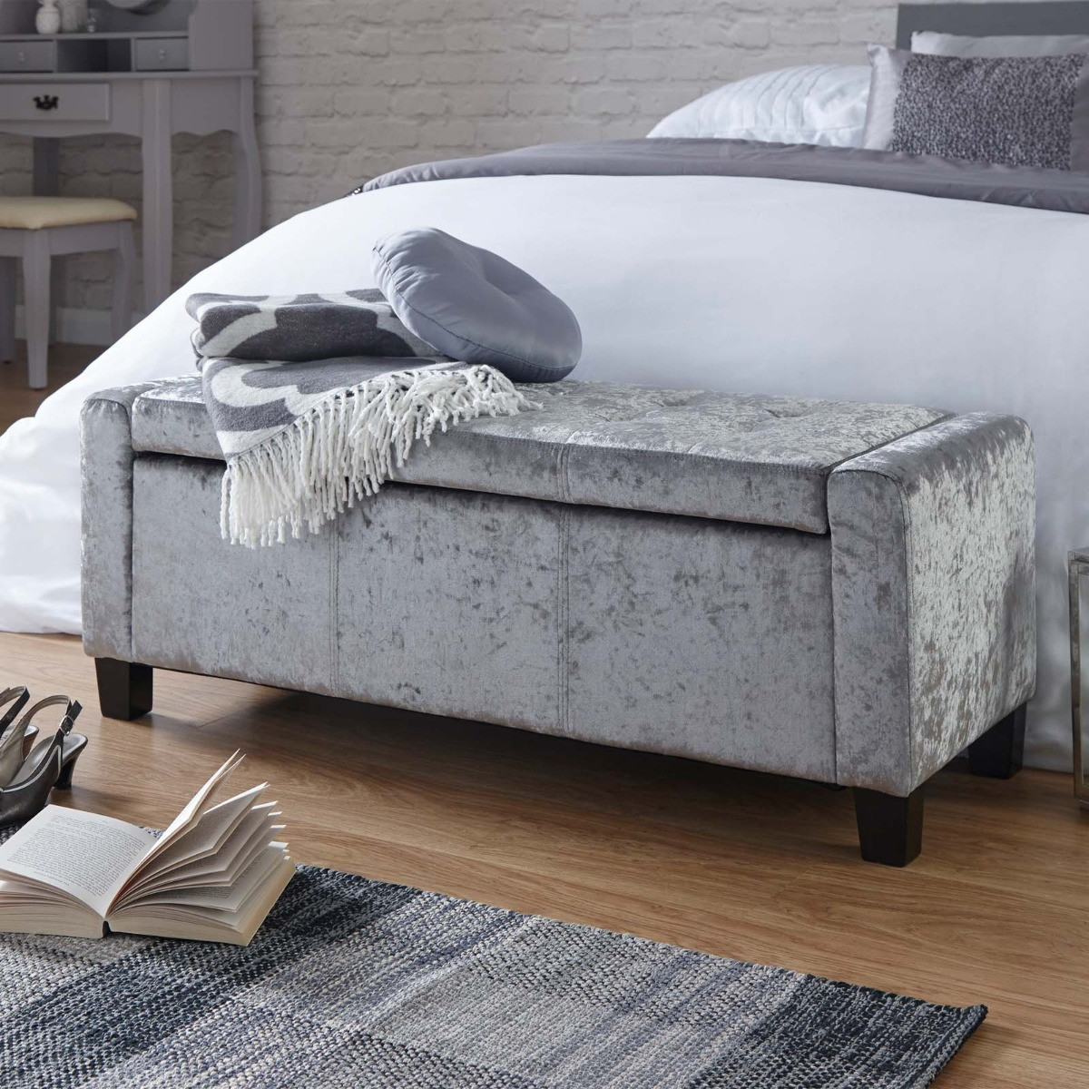Verona Crushed Velvet Ottoman Bench - Grey>