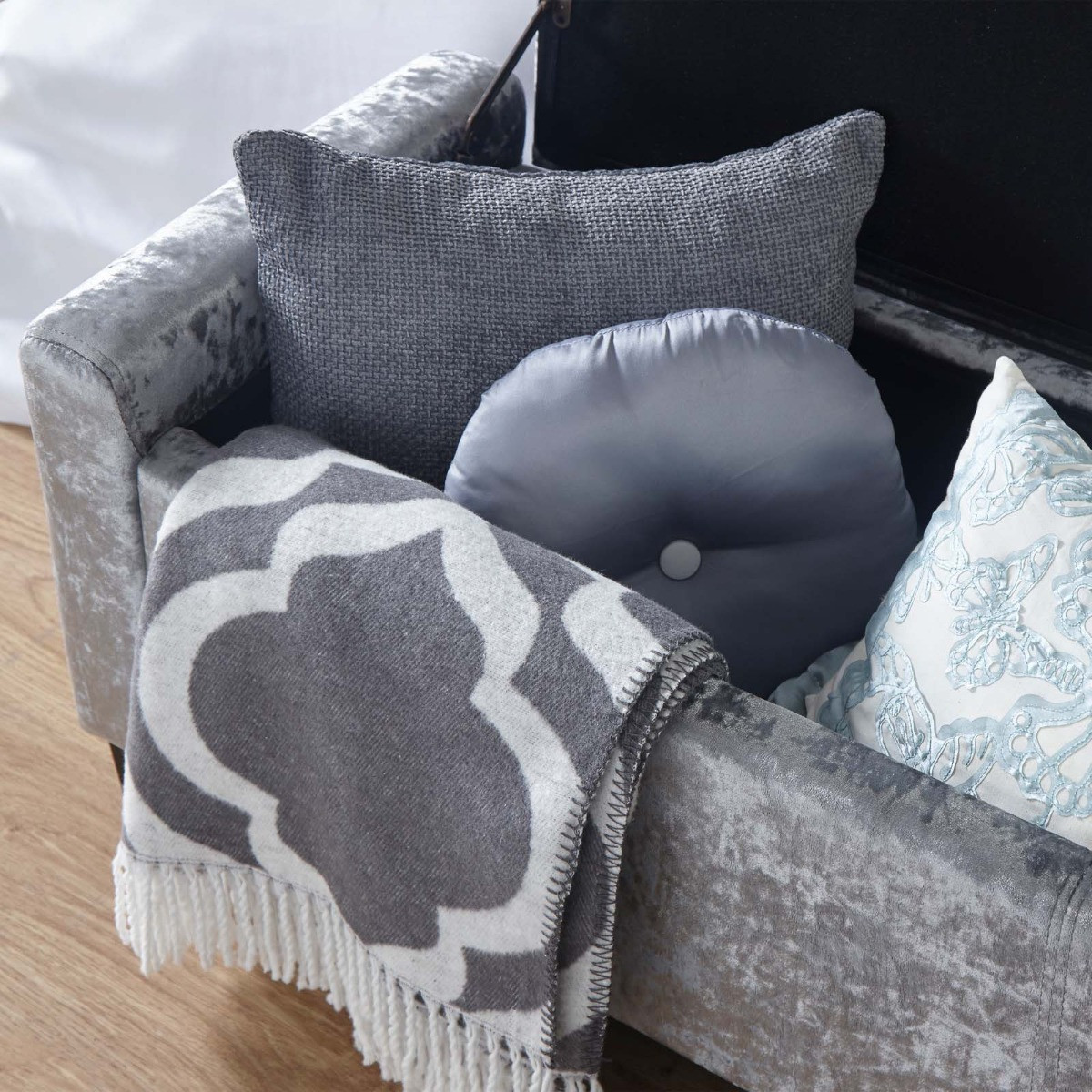 Verona Crushed Velvet Ottoman Bench - Grey>