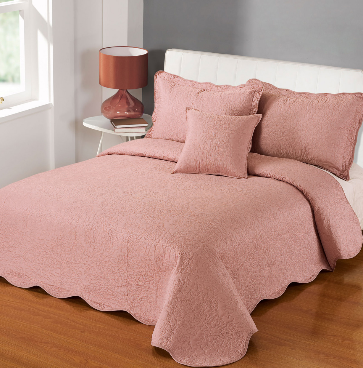 Victoria Bedspread - Vintage Pink>