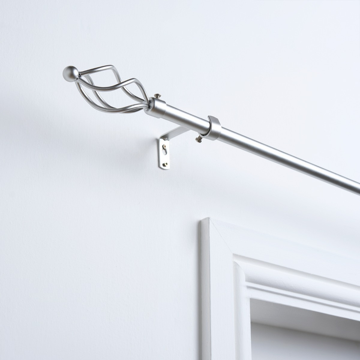 OHS Twist Extendable Curtain Pole - Silver>