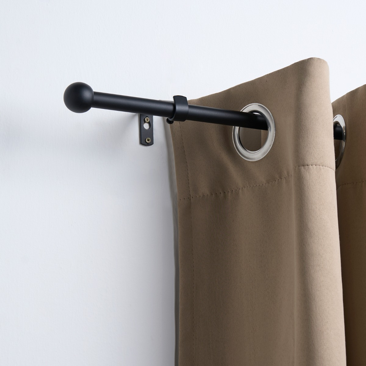 OHS 16mm Extendable Ball Curtain Pole, Black - 70-120cm>