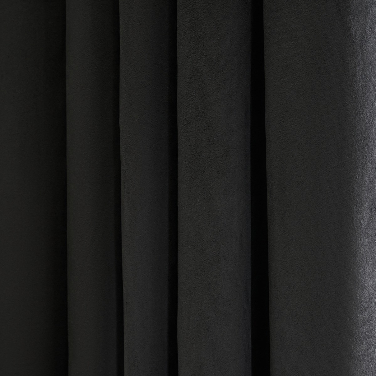 OHS Thermal Velvet Eyelet Curtains - Black>