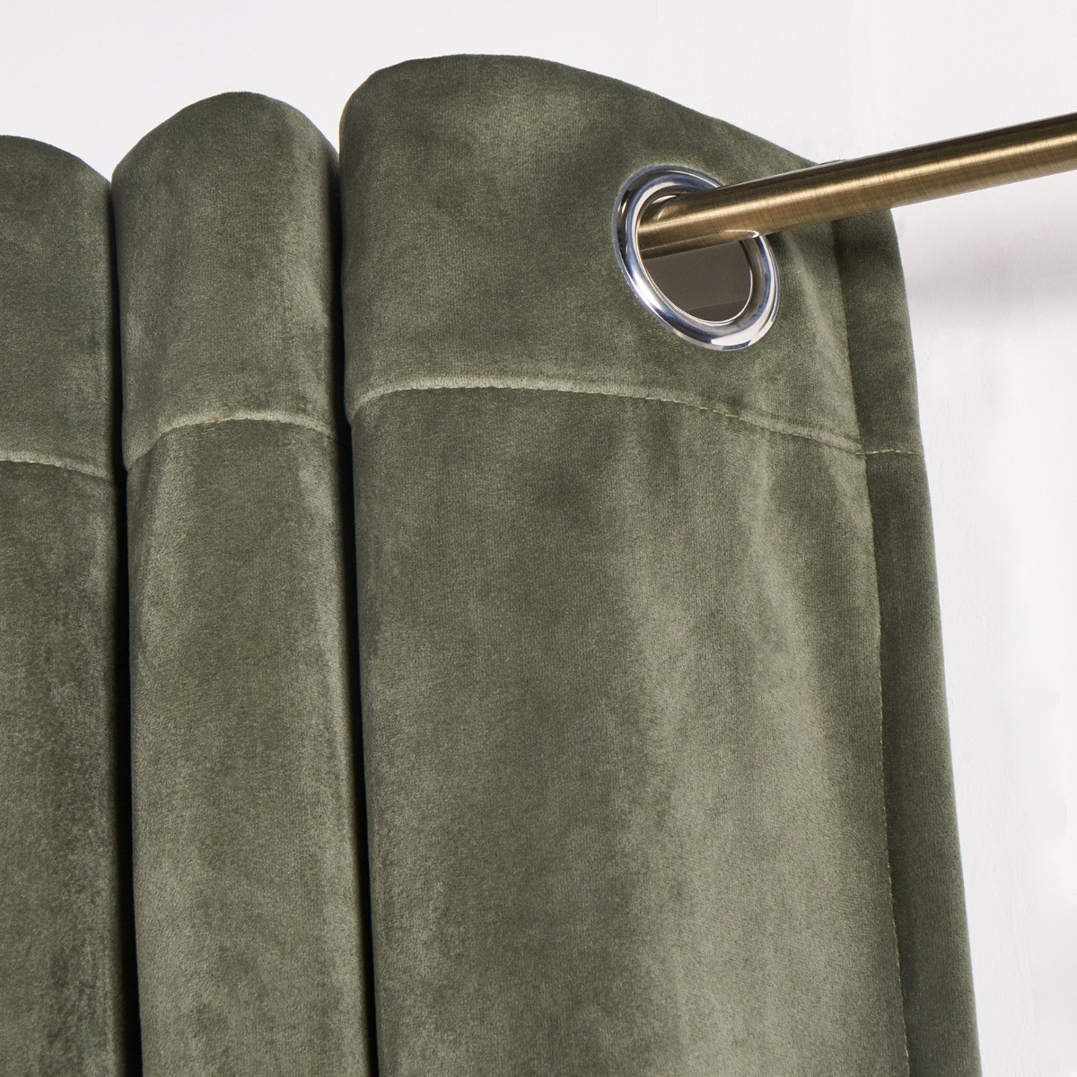 OHS Thermal Velvet Eyelet Curtains - Woodland Green>