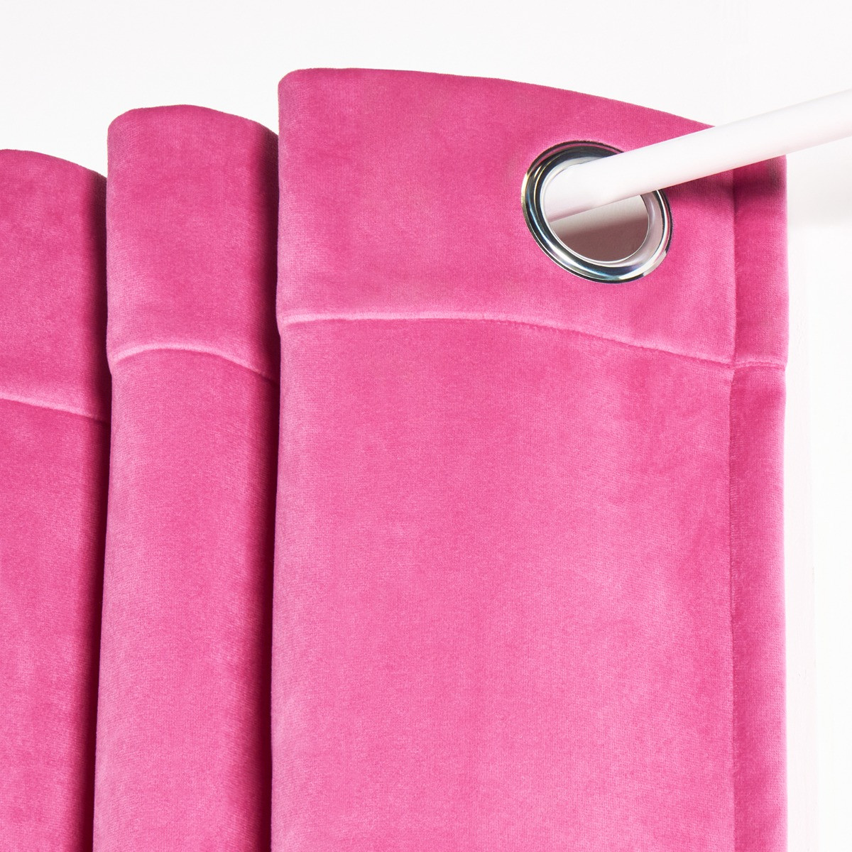 OHS Thermal Velvet Eyelet Curtains, Pink - 66 x 90in>