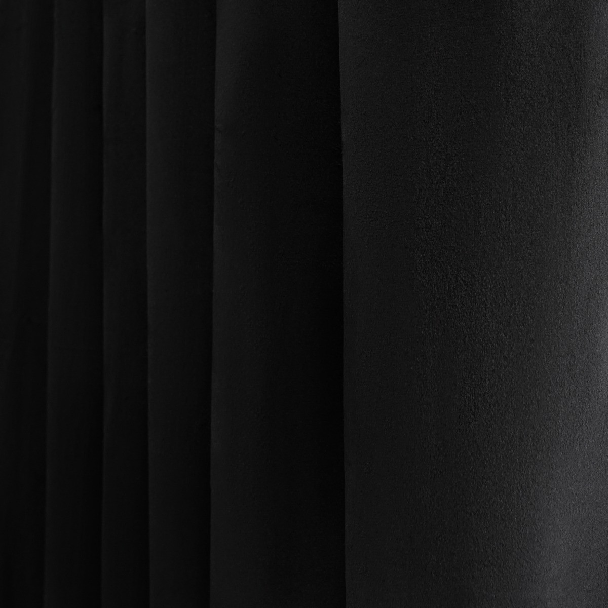 OHS Piped Edge Velvet Eyelet Curtains - Black/Cream>