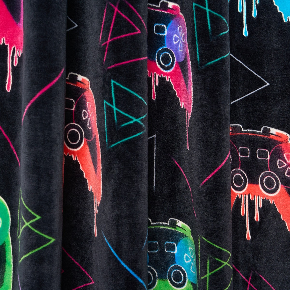OHS Kids Gaming Print Glow In The Dark Velvet Eyelet Curtains, Multi - 46 x 54in>
