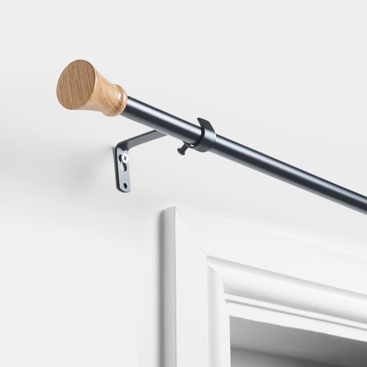 OHS Extendable Wooden Trumpet Curtain Pole - Black/Natural>