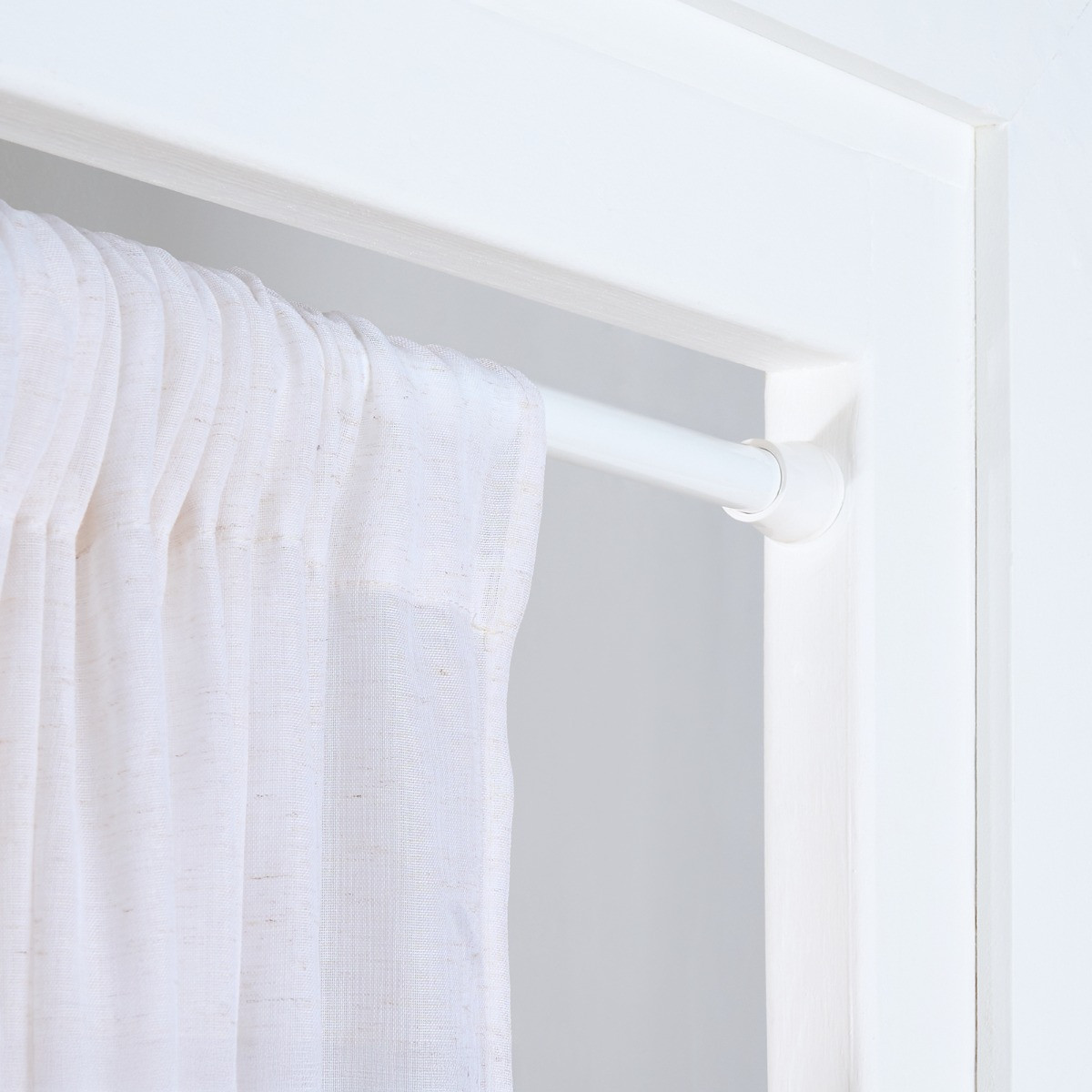 OHS Extendable Tension Curtain Pole - White>