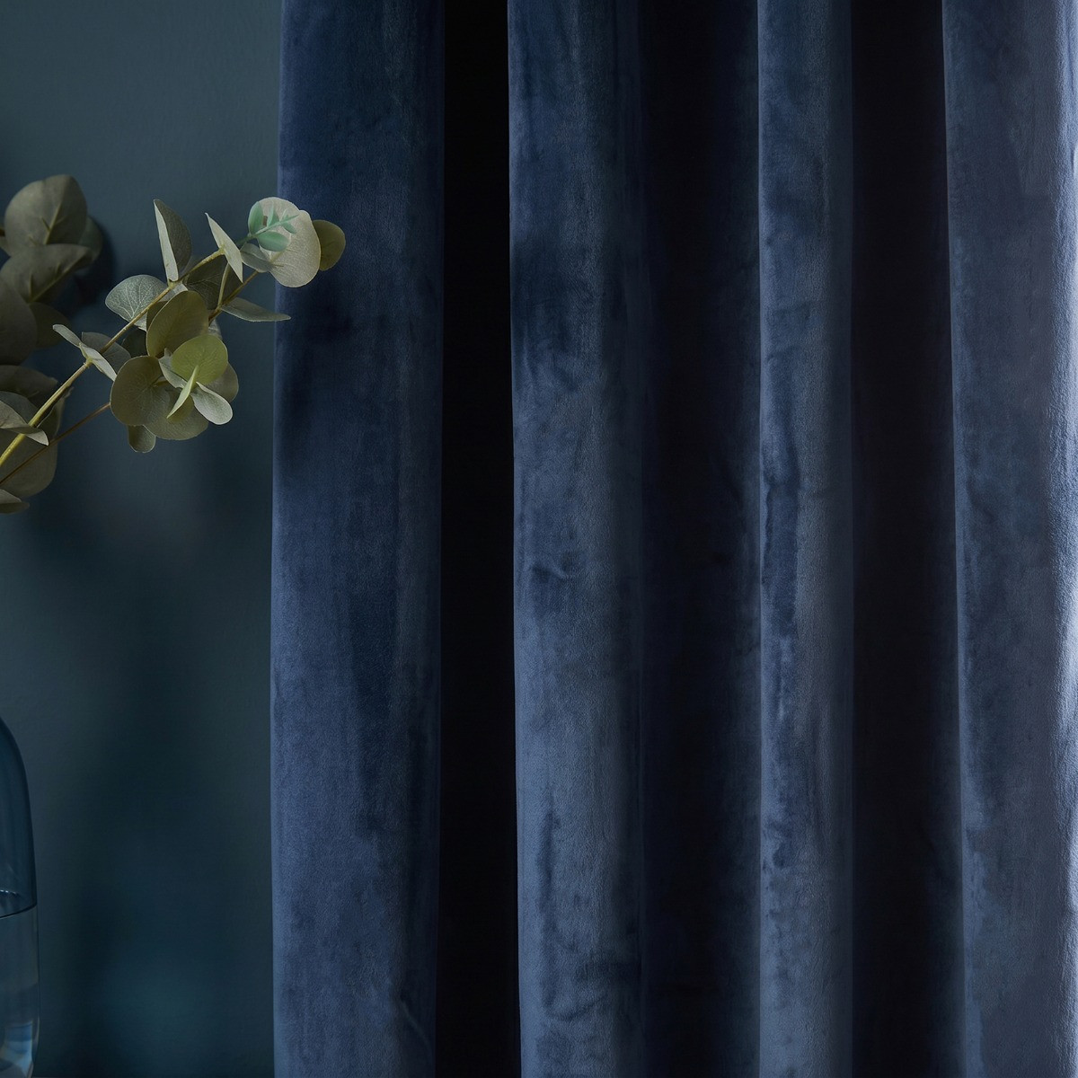 OHS Thermal Velvet Eyelet Curtains - Navy>