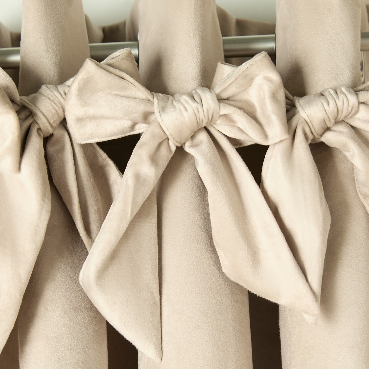 OHS Bow Velvet Eyelet Curtains - Natural>