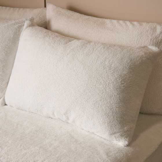 OHS Teddy Fleece Pillowcases - White