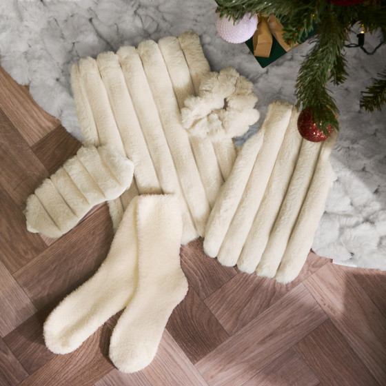 OHS Ribbed Hot Water Bottle Gift Set - Cream