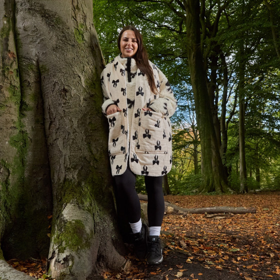 OHS Bow Print Fleece Pocket Scarf - Monochrome