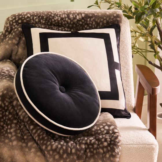 OHS Velvet Round Shaped Cushion, Black/Cream