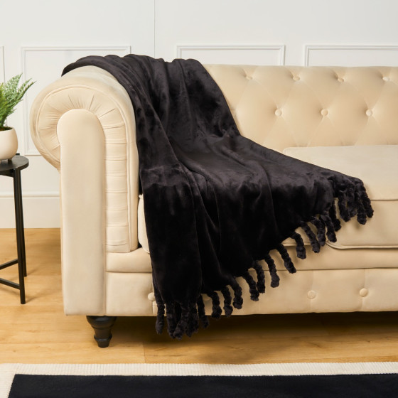 OHS Ultra Soft Tassel Throw - Black