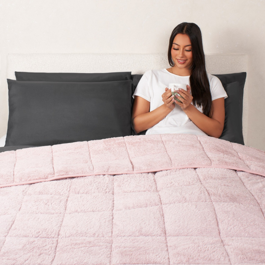 Brentfords Teddy Fleece Weighted Blanket Blush Pink