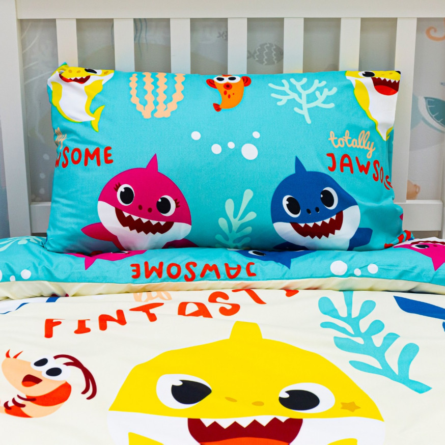 Baby Shark Reversible Duvet Cover Set, White/Blue - Single