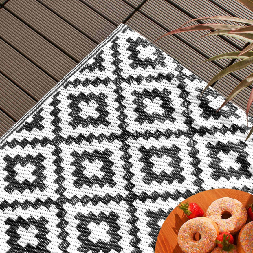 OHS Geo Print Outdoor Rug Black/White