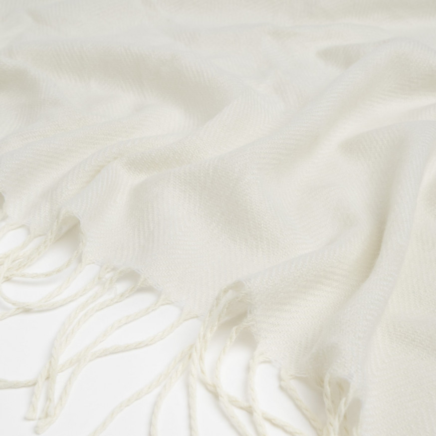 Highams Acrylic Stripe Chevron Fleece Throw - Cream
